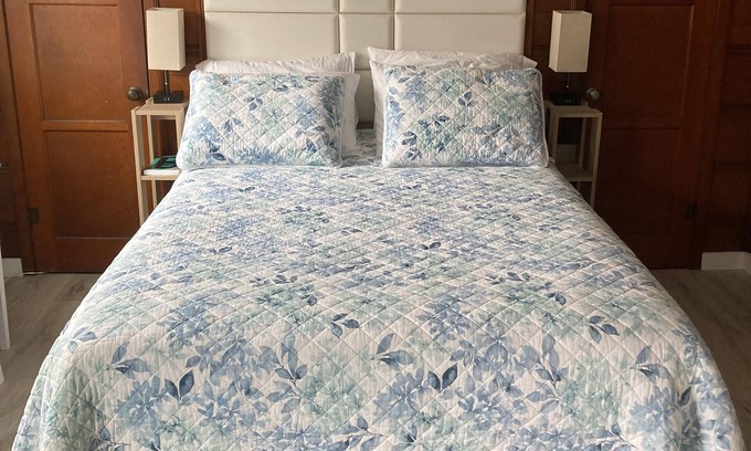 Ocean Beach Cottage | Cozy Cottage In Ocean Beach just 2 blocks from the Sand!