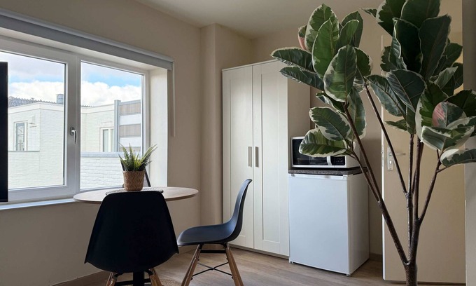 Stratum Apartment | Cozy & Fully Equipped Studio in Eindhoven 01