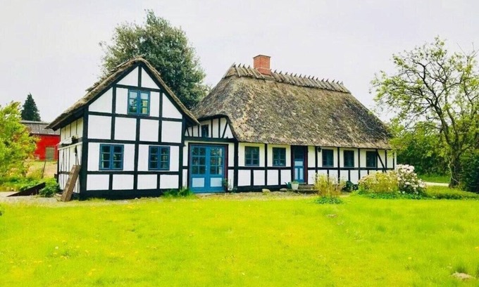 Haarby House | Cozy half-timbered cottage on the island of Funen/Denmark