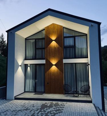 Borsa House | Cozy HillSide