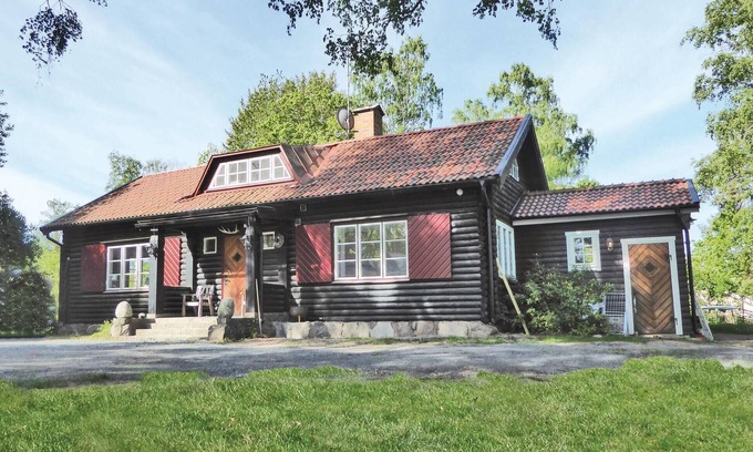 Kvicksund House | Cozy home in Kvicksund with sauna