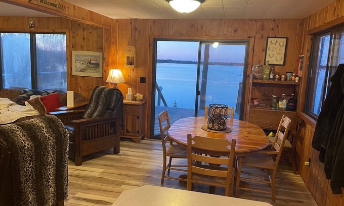 Big Bay Cottage | Cozy Lakefront Cottage with spectacular views!