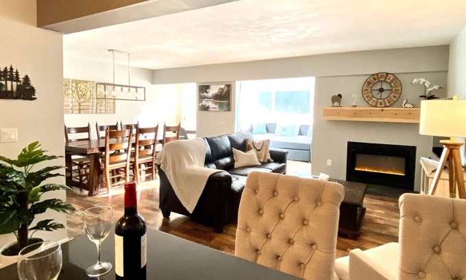 Saint Mary's Apartment | Cozy Mountain Escape By The Lake