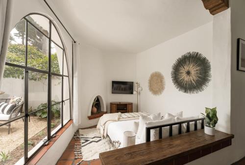 Montecito Apartment | Cozy New - Casa Blanca Suite B1