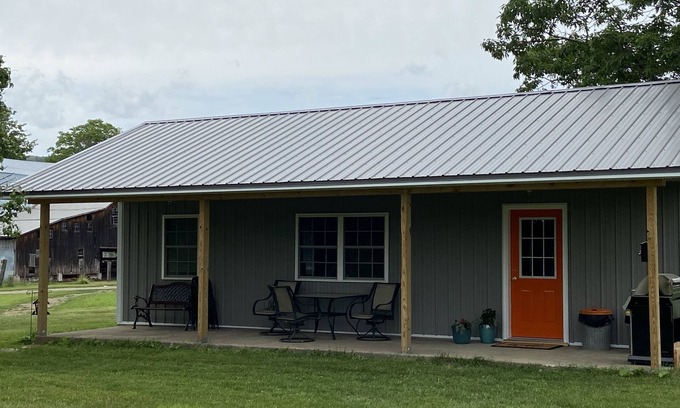 Beaver Dams House | Cozy new cottage sleeps 4 near Watkins Glen Racetrack!