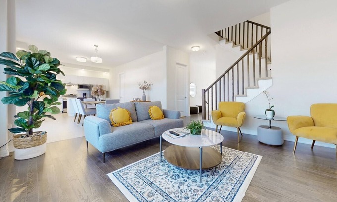 Severn House | Cozy Newly Built Orillia Lakeside 5 Bedroom House! 3 minutes walk to the lake!