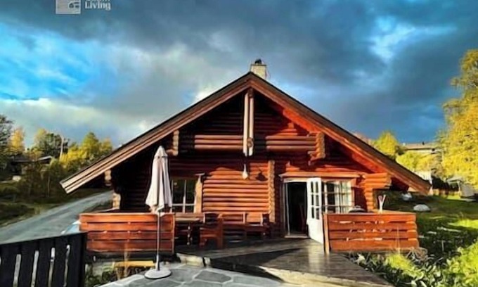 Beitostolen House | Cozy cottage in central Beitostølen with Sauna