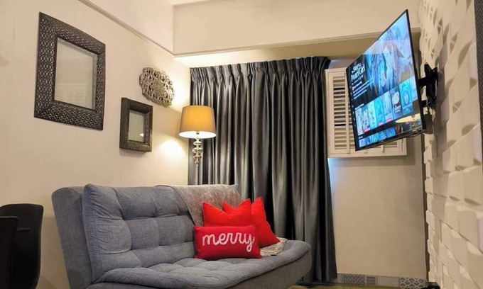 Highway Hills Condo | Cozy one bedroom on Shaw Blvd.