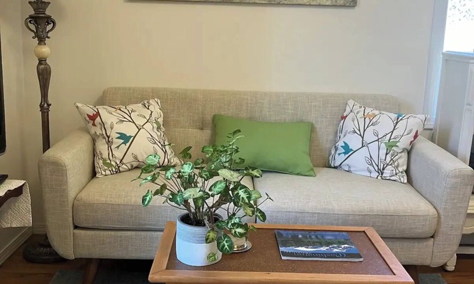 Bryn Mawr-Skyway Apartment | Cozy private suite that's close to the city yet nestled in a quiet neighborhood.