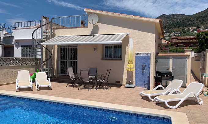 El Mas Fumats House | Cozy property with private pool in a quiet residential area
