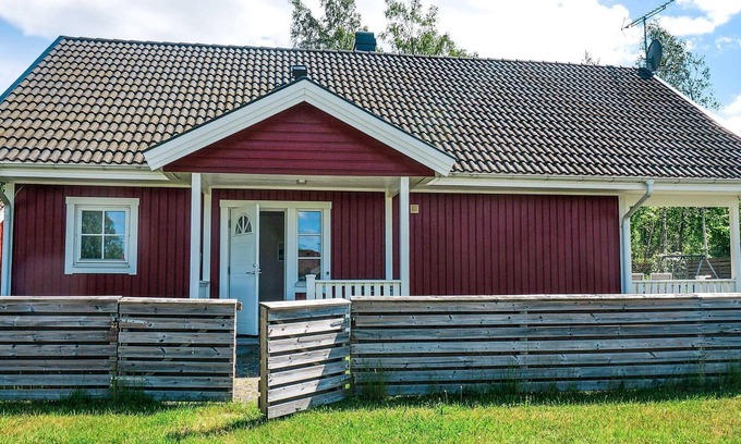 Unnaryd House | Cozy Retreat in Unnaryd Oasis-By Traum