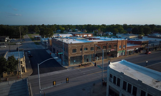 Skiatook Apartment | Cozy retreat with historic character in Downtown Skiatook