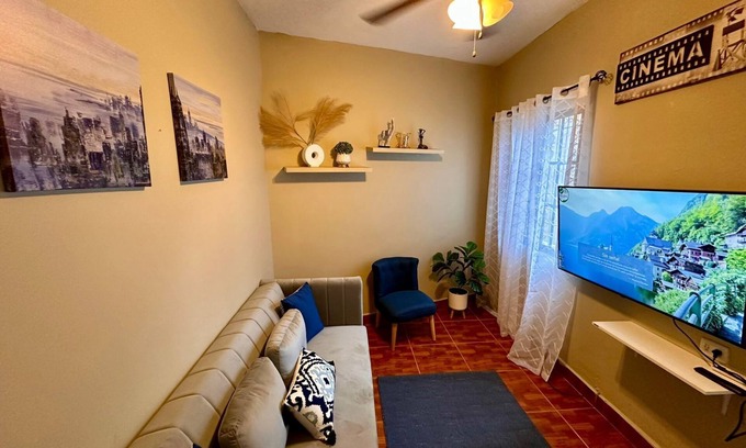 Sector 1 Nor-Oeste Apartment | Cozy San Pedro Sula apartment with WiFi, AC, full kitchen, and comfy living room