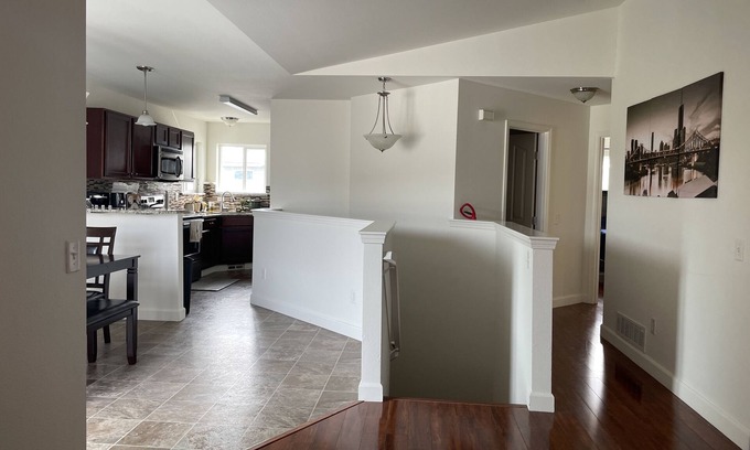 Abbott Loop House | Cozy single family home in South Anchorage