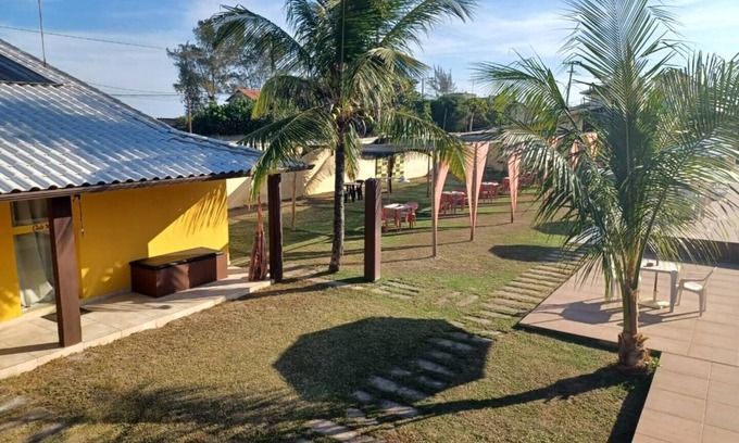 Barra Nova Villa | Cozy suite with a view of the space, air conditioning, minibar and smart TV