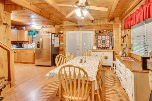 Tellico Plains House | Cozy Tellico Plains Cabin with Large Mountain Creek!
