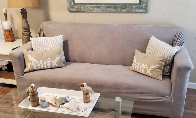 Fernandina Beach Cottage | Cozy updated cottage located downstairs and Steps away from beach access 9N.