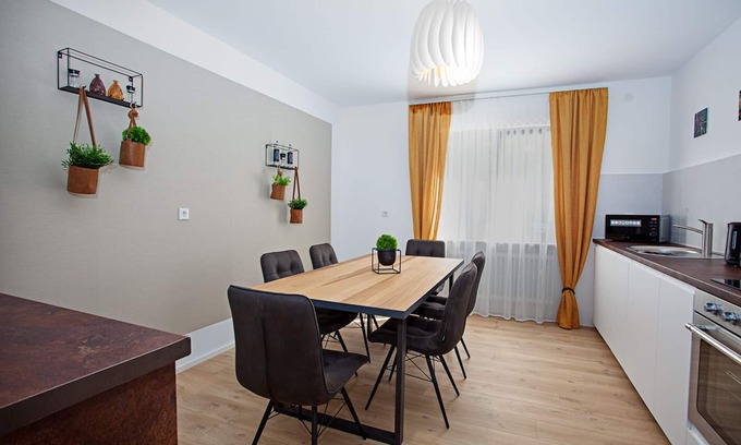 Kammerstein Apartment | Cozy vacation apartment (85sqm) with three bedrooms