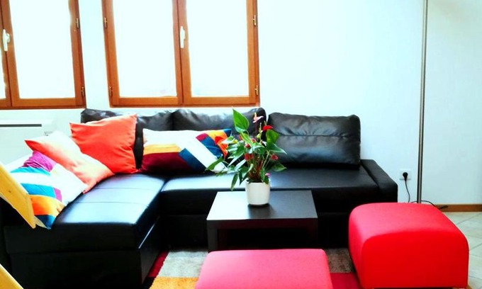 Gex Apartment | Cozy Villa close to CERN, Geneva Airport, UN