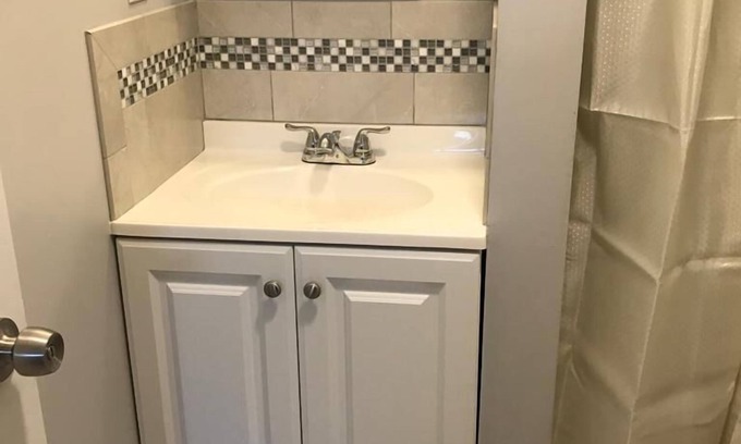 Wheatley Heights Apartment | Cozy Wheatley Heights Getaway, close to the LIRR station