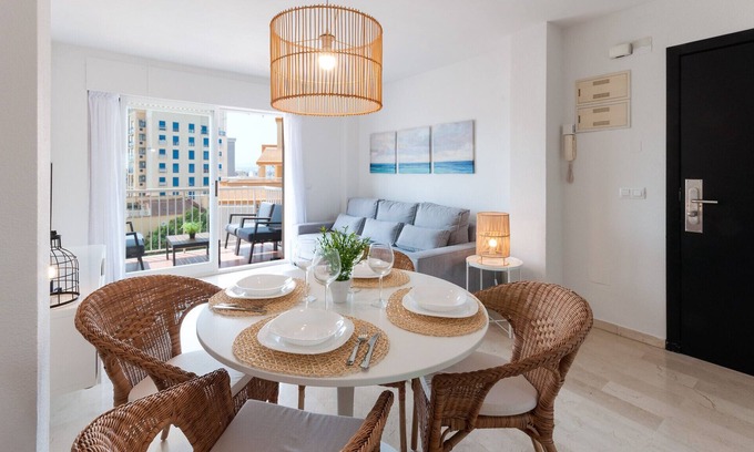 Grao de Gandia Apartment | Cozy with mediterranean style, a few meters from the beach.