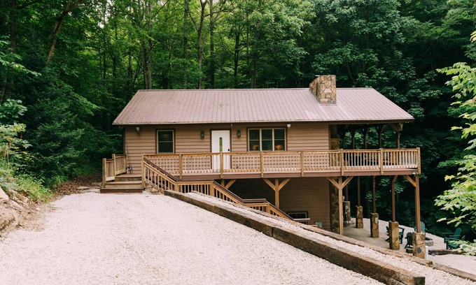 Stanton Cabin | Creekside Oasis! A 3-bedroom cabin with a fantastic view in Birch Hollow.
