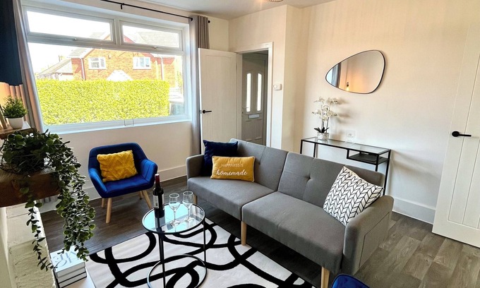 Forsbrook House | Crestfield House