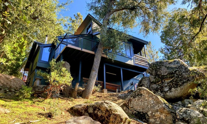 Idyllwild Cabin | Crestviewhaus: Amazing Idyllwild Cabin Retreat, stunning views 3BDRM+Loft