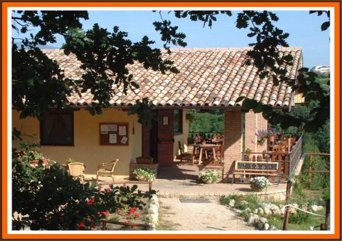 Cervaro House | Crete Gialle