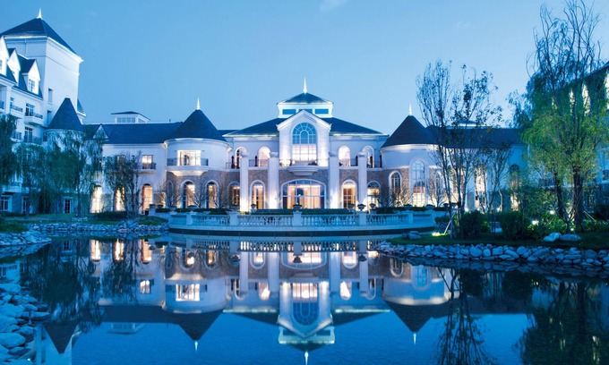 Zhangjiakou Hotel | Crowne Plaza Huailai by IHG