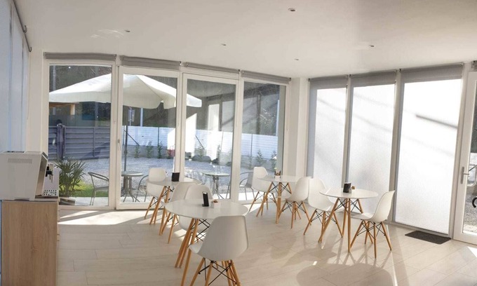 Dormelletto Bed & Breakfast | Crystal bed and breakfast