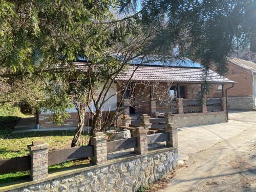 Orfu House | Csicsergő ház Orfű