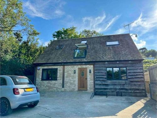 Middleyard House | Cuckoo Penn Hideaway - Luxury Cotswold Retreat