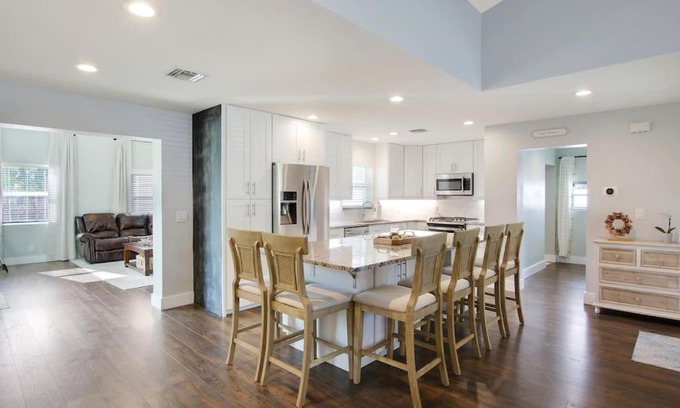 Florida North Atlantic Coast House | Cutting-edge & Cozy 4 Bed 2 Bath North Palm Beach