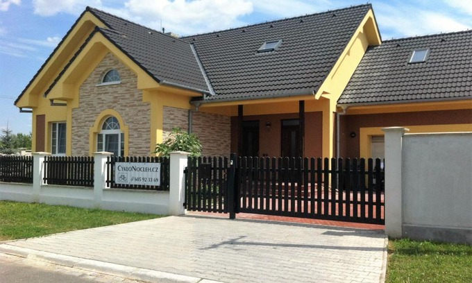 Veseli nad Moravou House | Cyklonocleh