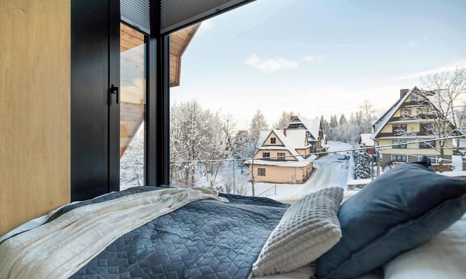 Male Ciche Apartment | Cyrhla 17G | Prestige Apartment | Air conditioning