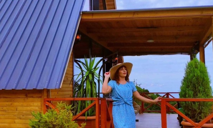 Ardesen Ski Chalet | Dağ,dere,deniz,Şehir ve orman manzaralı,jakuzili. Şömineli bungalov