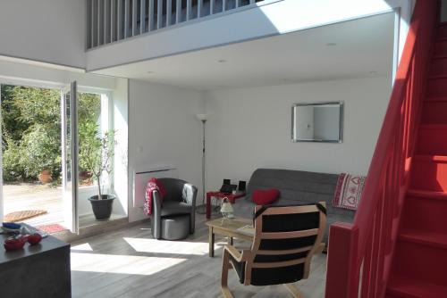 Apremont-la-Foret House | Dans un jardin