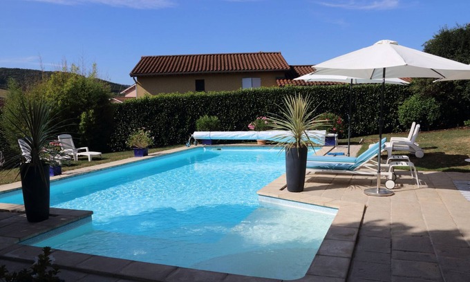 Pontcharra-sur-Turdine House | Dans une Villa, Guest House Indépendante de Plain Pieds , Jardin, Terrasse Avec