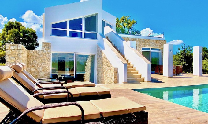 Roda Villa | Danune Luxury Beachfront Villa with private pool