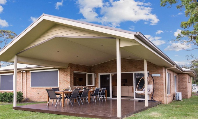 Callala Bay House | Darya Dream – 400m stroll to Callala Bay