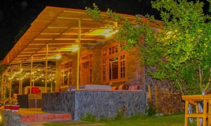 Azad Kashmir Hotel | Das-e-Basi