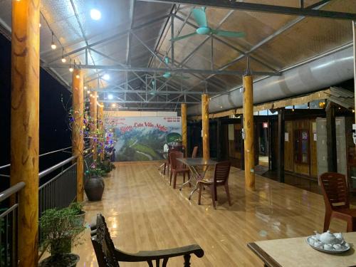 Nam Mau House | Dat Diem homestay-wooden floor house