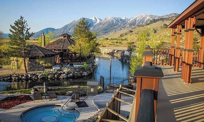 Genoa Condo | David Walley's Resort, 1br suite, Saturday check-in