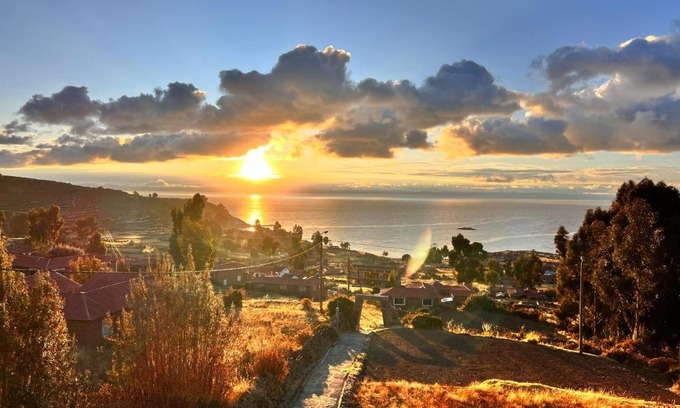 Isla Amantani Cabin | Dawn House - Lago Titicaca