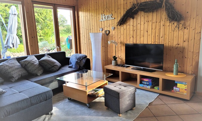 Groß Vollstedt Apartment | Vacation apartment with 2 bedrooms on a farm with fjord horse terrace,