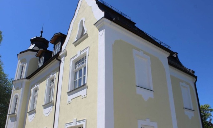 Neukirchen bei Sulzbach-Rosenberg Apartment | Villa Neidstein - Luxurious first floor apartment