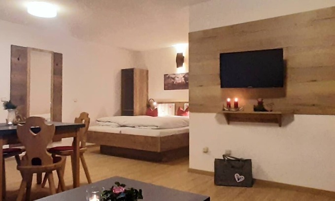 Neukirchen Beim Heiligen Blut Apartment | Vacation apartment for up to 3 people with terrace