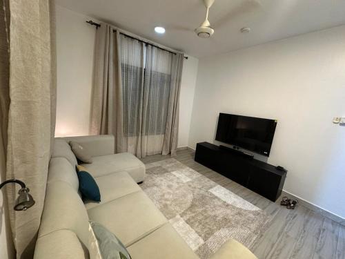 Oyster Bay Apartment | Dee s Home