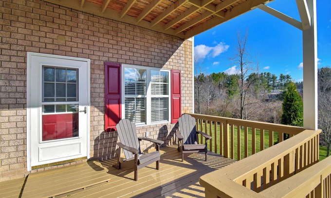 Deep Gap Apartment | Deep Gap private apartment - close to Boone, App State and ski resorts.